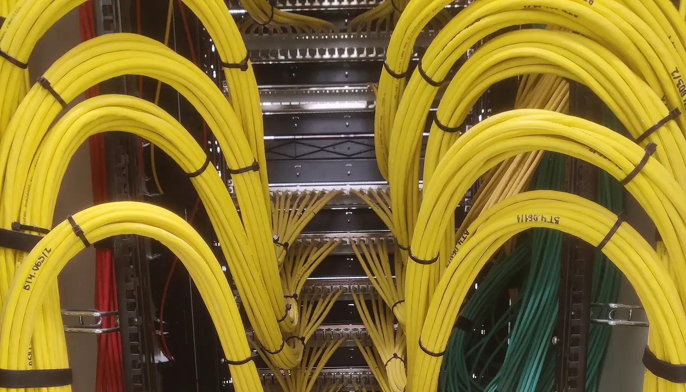 Yellow Network Cables Patchpanel rear